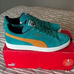 Puma Suede Classic sneakers Teal and Orange